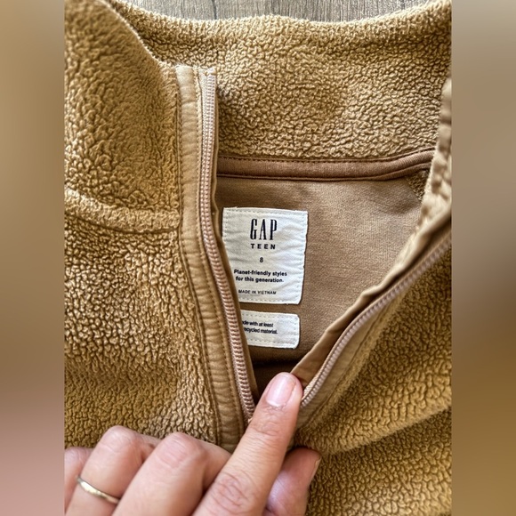 Gap neutral boy pull over jacket - Picture 5 of 6